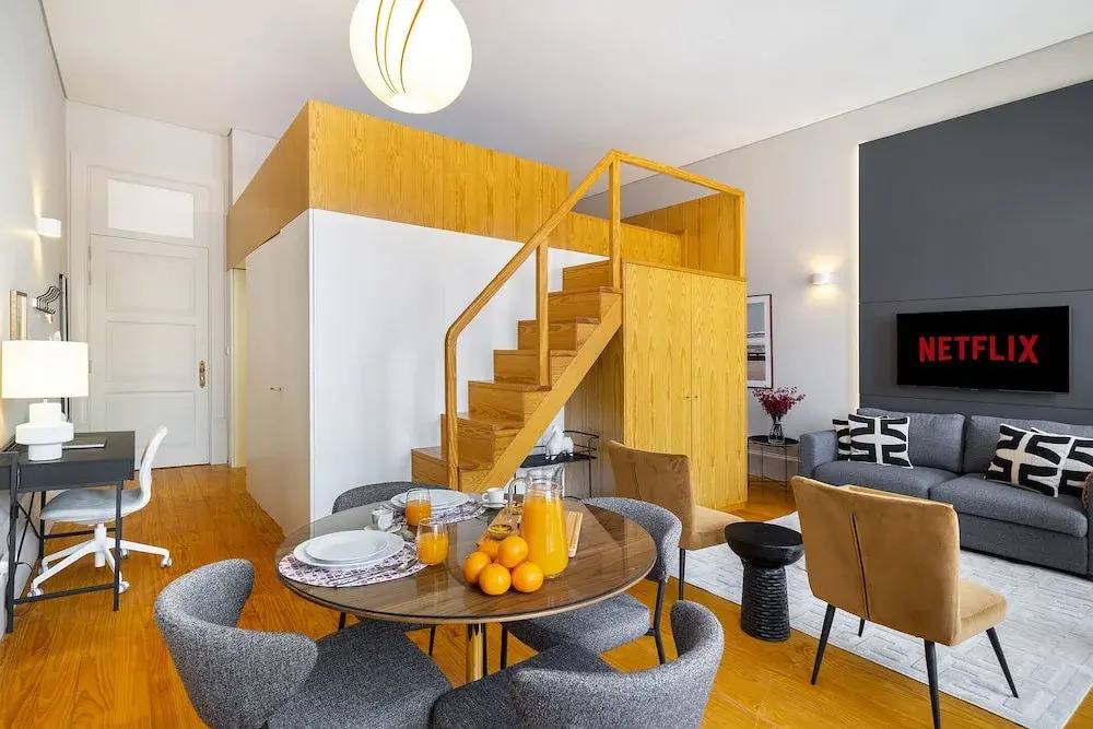 Central 1-Bed W/ Top View Perfect To Explore Porto