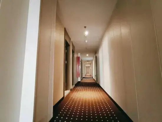 YIZHI hotel（Kunshan Anting Old Street&ZhaoFeng Road Subway Station）
