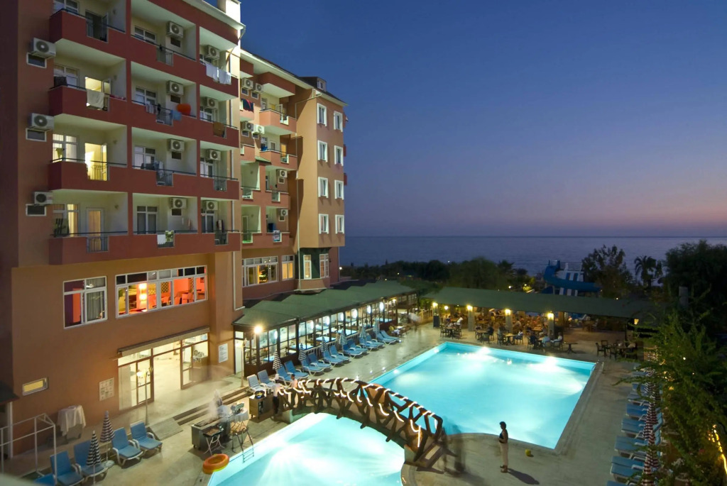 Rheme Beach Hotel