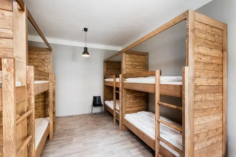 Easy Housing