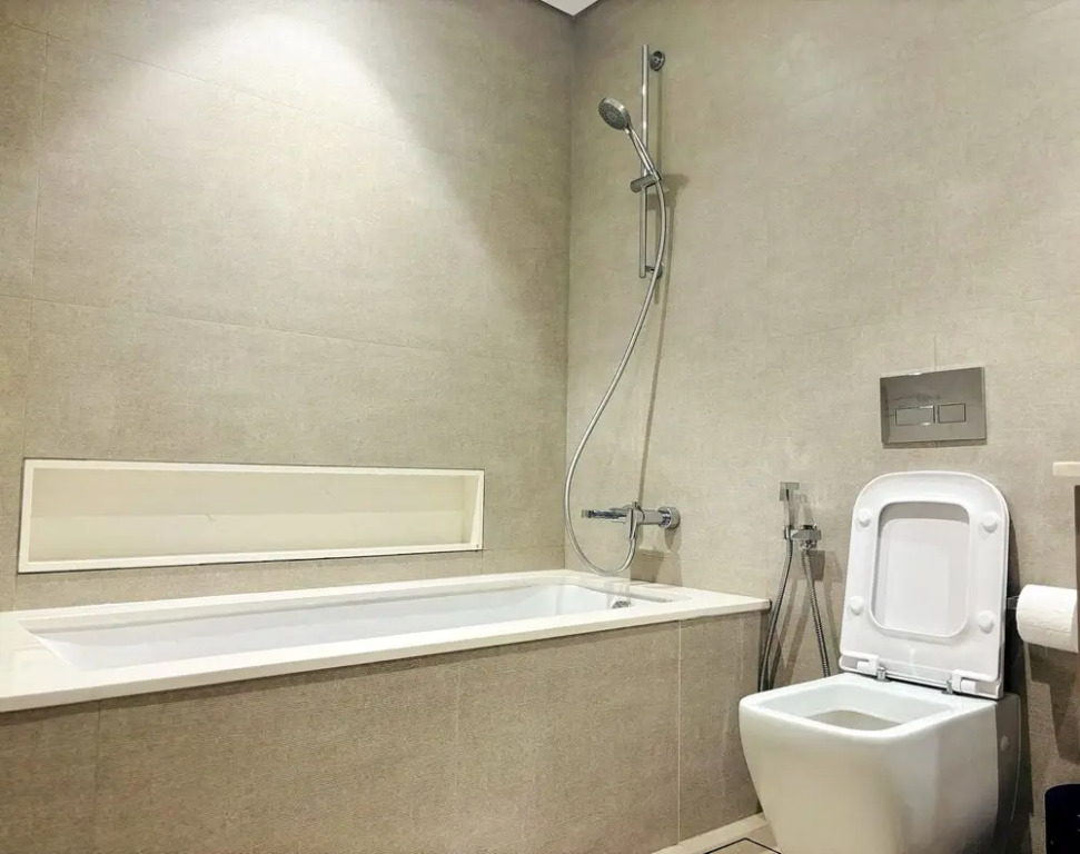 Luxury 1BR 5 star Apt Burj Khalifa View