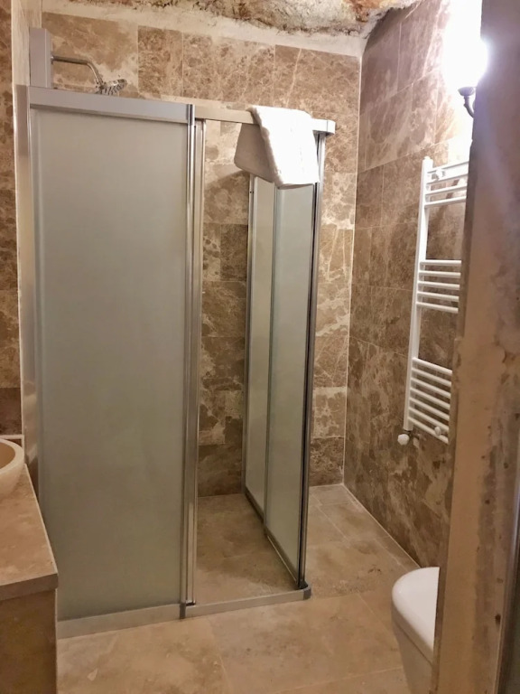 RZA Cave Hotel