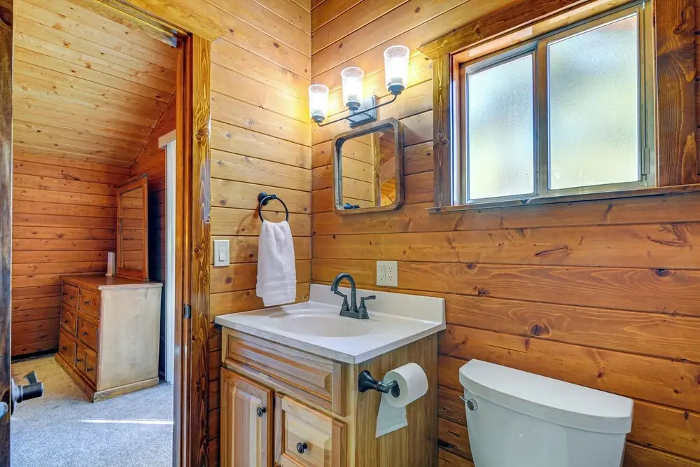 Near National Parks: Duck Creek Cabin Retreat