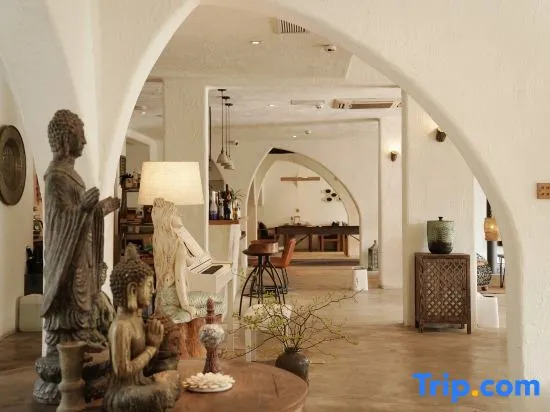 Zhi Lan Qiu Lakeside Homestay