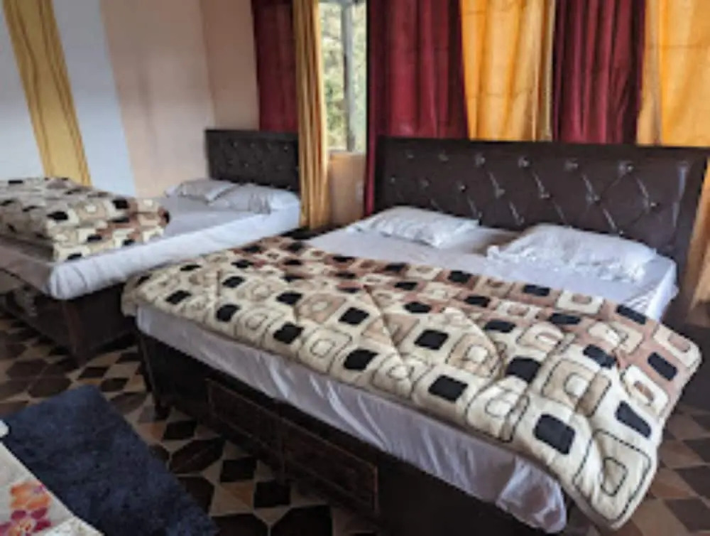 Goroomgo Anjali Home Stay Deoriatal Uttarakhand