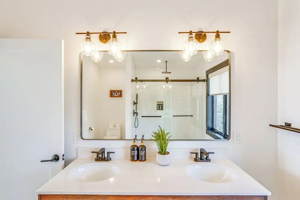 Custom Windham Mtn Villa w/ Pool, Theater & Views