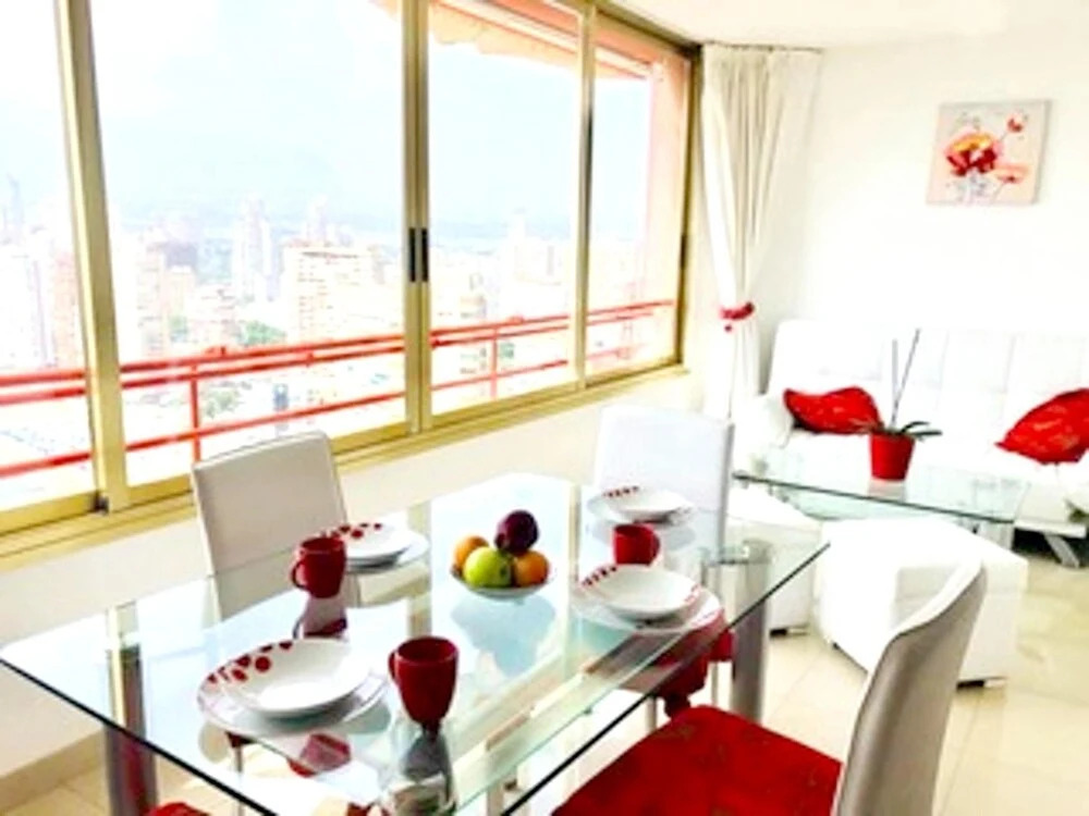 Apartment with One Bedroom in Benidorm, with Pool Access, Enclosed Garden And Wifi - 100 M From the Beach