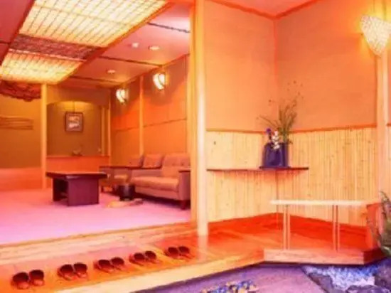 Mitsuwa Ryokan