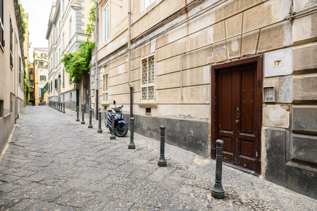 Viale Calascione 7 in Napoli