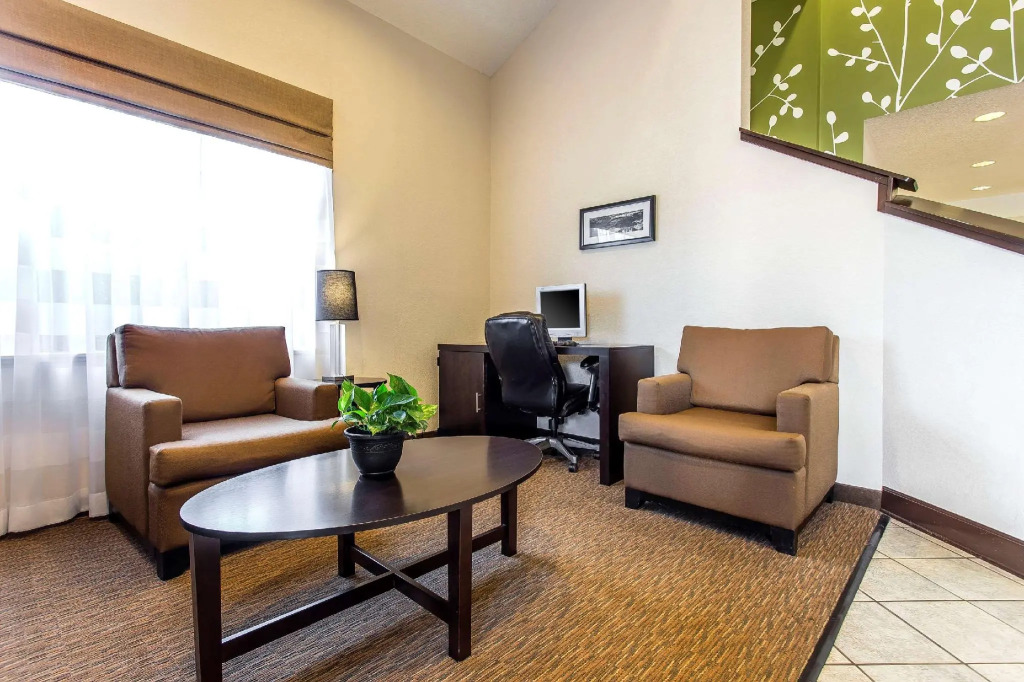 Sleep Inn & Suites