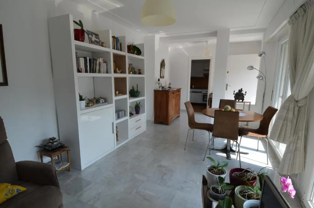 Appartement 4 personnes avec terrasse et parking le port de Nice