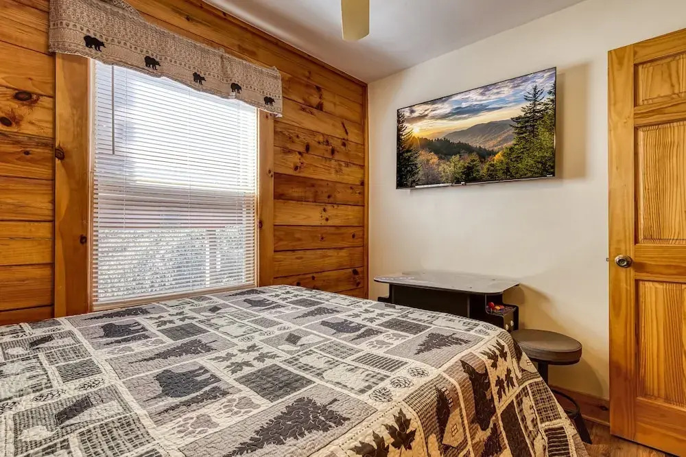 Greenbrier Woods 2 Bedroom Cabin