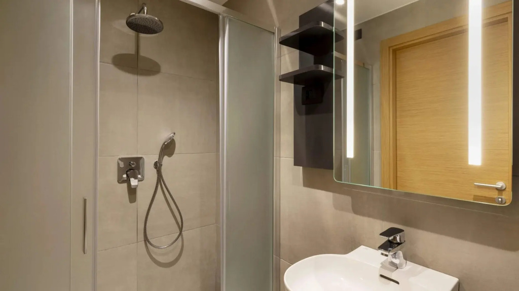 B&B HOTEL Como Baradello