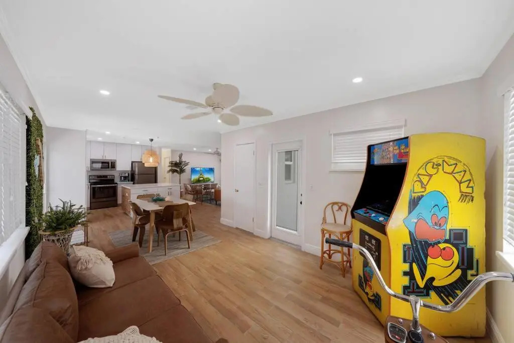 431 Deerfield in Deerfield Beach