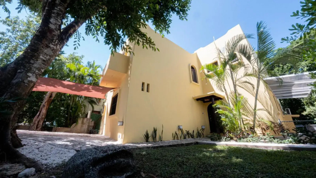 Beautiful House in Playacar 4 bedrooms with AC
