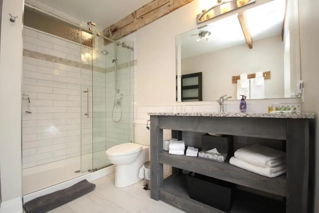 Kemptville Suites