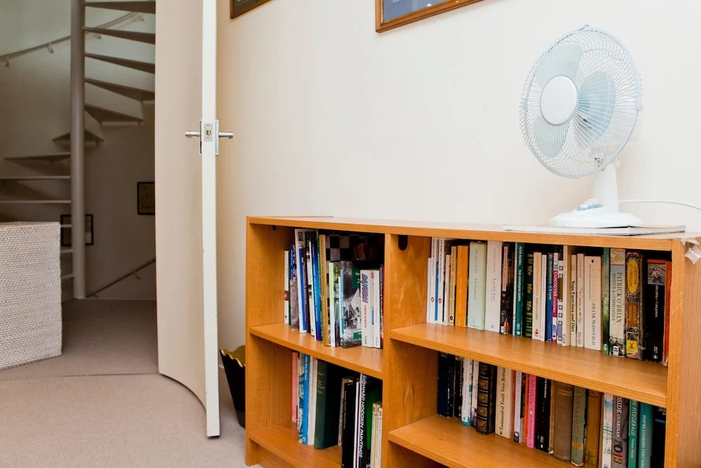 Beautiful 2 Bed home in Kensington Mews