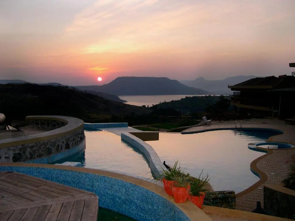 Upper Deck Resort - Highest Peak, Lonavala