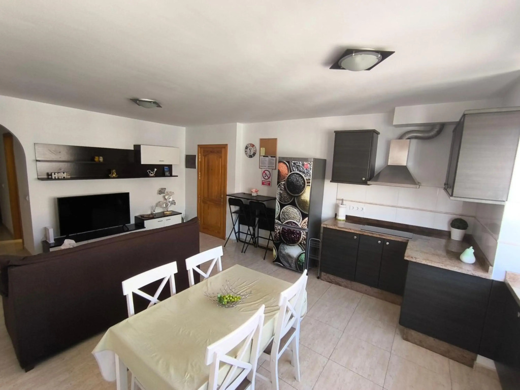AR Home - 3 bedroom apartment in Telde