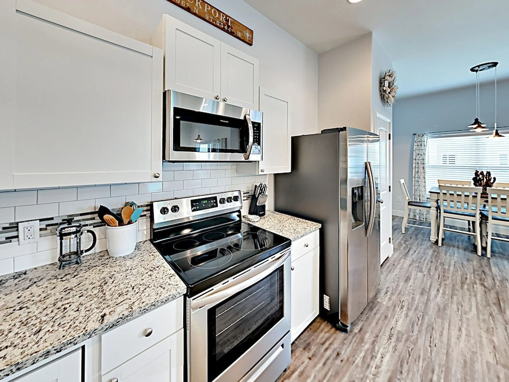 Coral Reef Home 3 Bedrooms 2 Bathrooms Home