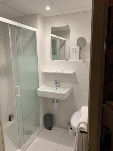 Azur Hotel