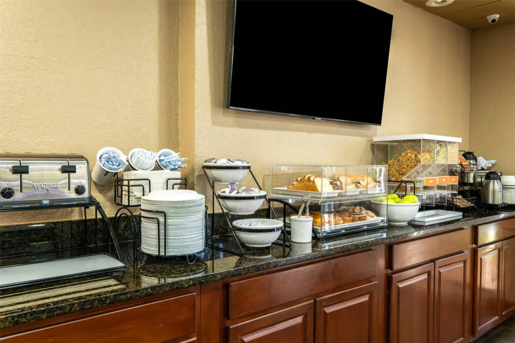 Comfort Inn & Suites Lakeland North I-4