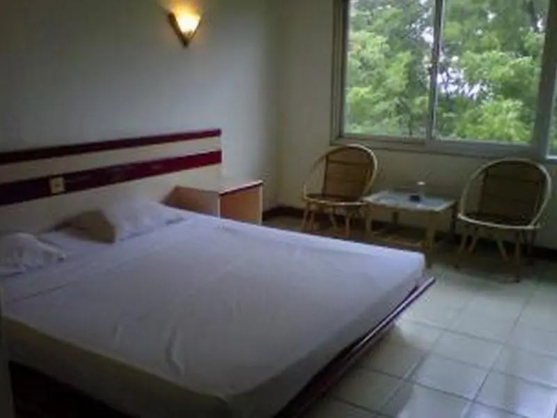 Nyata Plaza Hotel