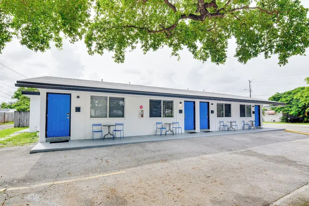 Centrally Located Hallandale Beach Condo