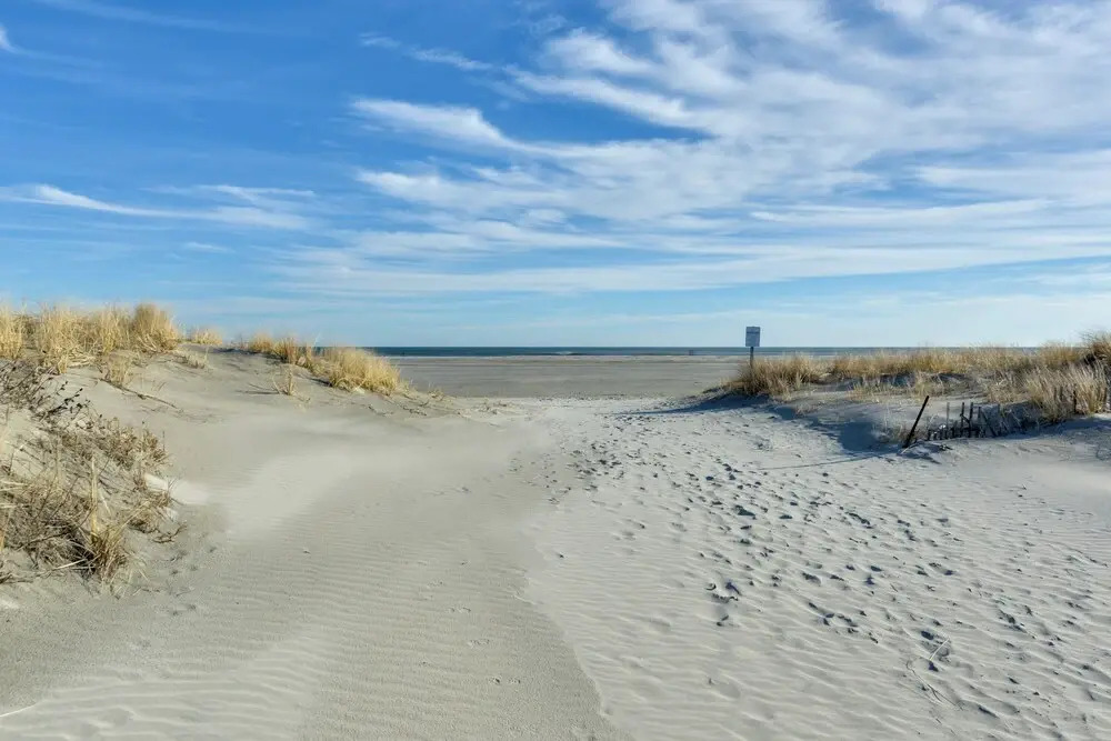 Updated Oceanside Condo - 5 Miles to Cape May!