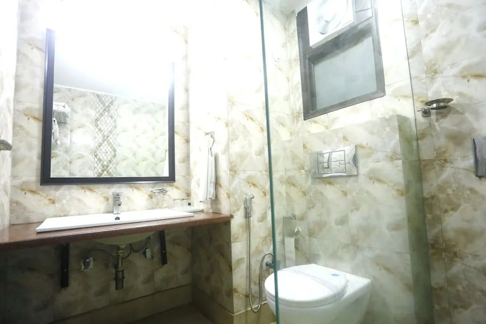 SK Crown Park Naraina