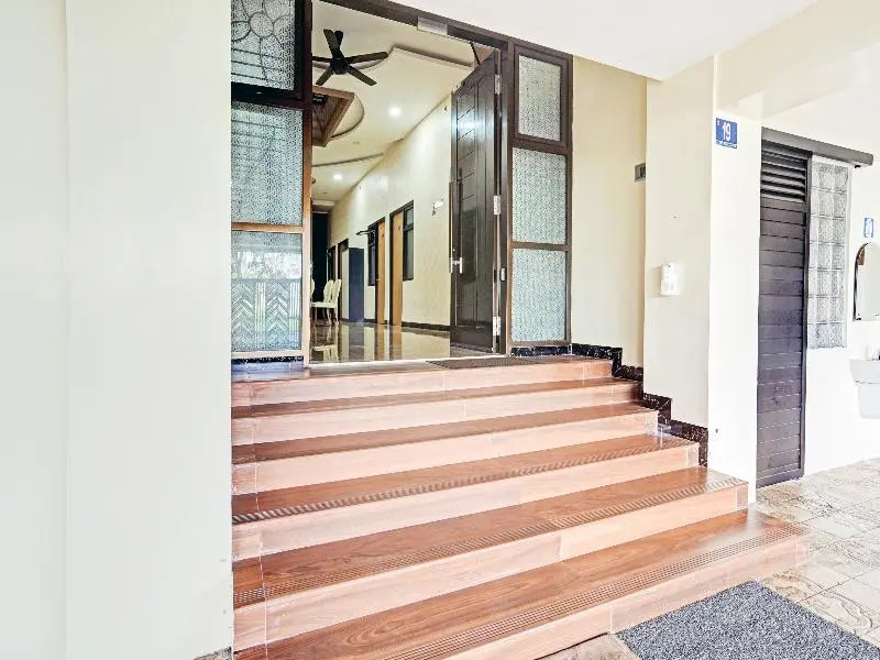 OYO 90227 Citraland Residence
