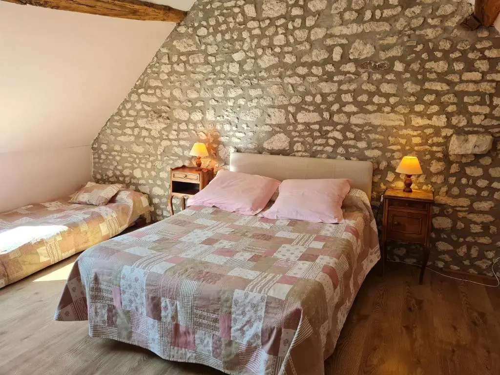 Gîte en campagne proche Orléans et Blois avec jardin paysager, pour 6 pers., calme assuré - FR-1-590-109