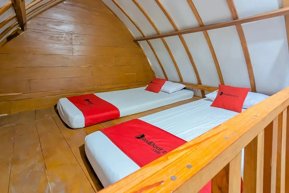 RedDoorz Resort at Ciater 3