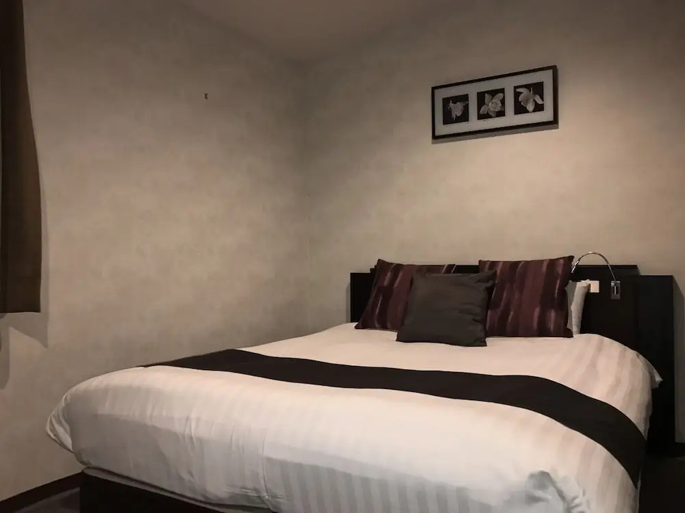Akasaka Crystal Hotel - Adults Only