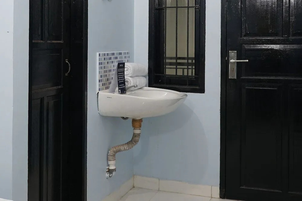 SPOT ON 2330 Pondok Grand Mamoa