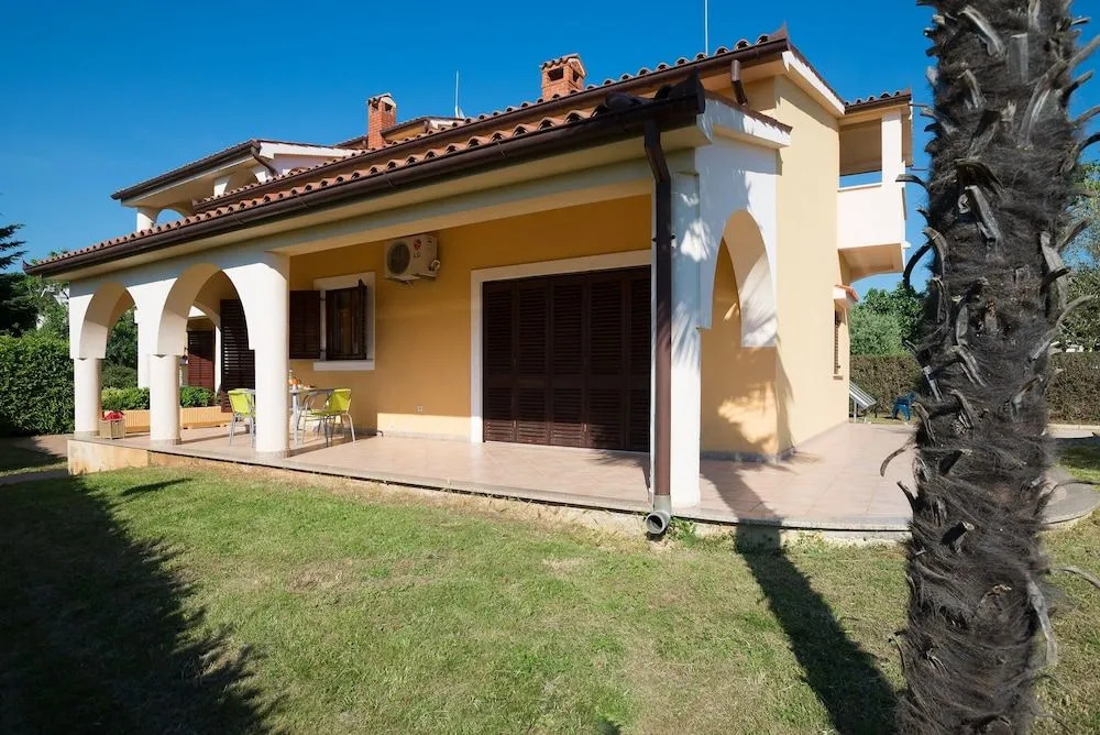 Apartments Villa Irena