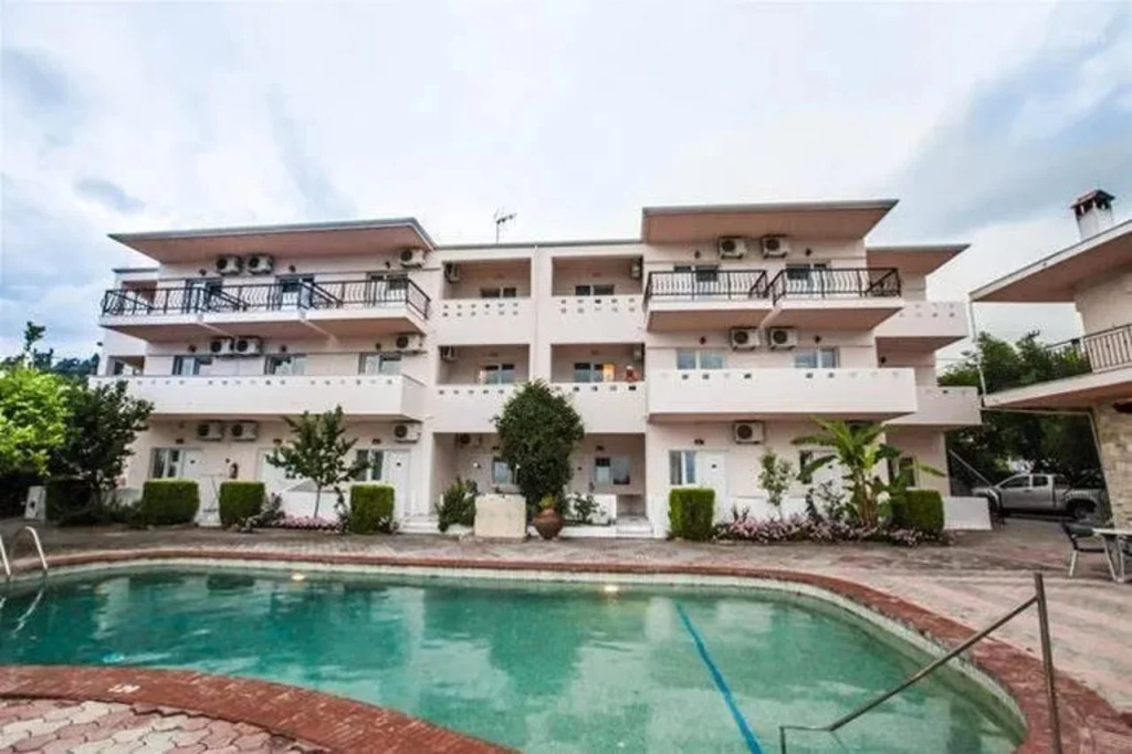 Skentos Hotel