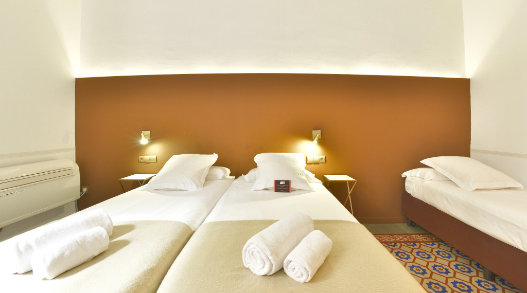 Mihlton Barcelona Boutique B&B
