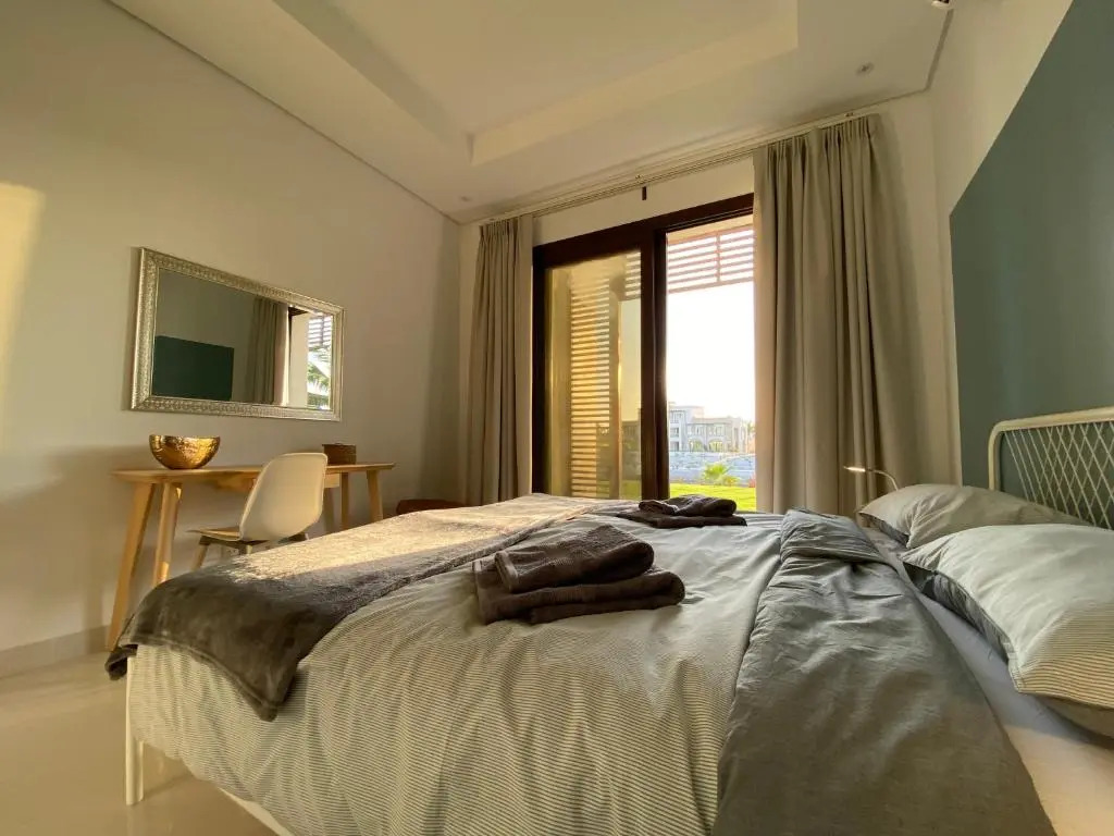 SL19 Lovely 2-bedroom apartment with gorgeous garden and south lagoons view