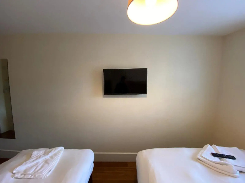 Wendover Arms Hotel