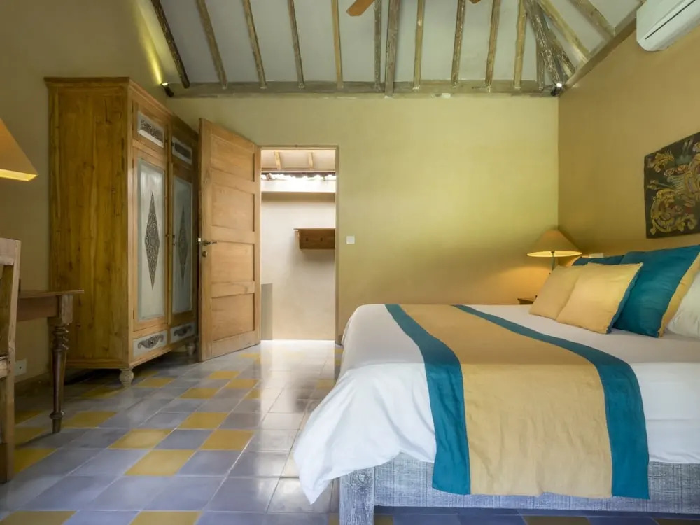 Villa Koyama by Villa Finder