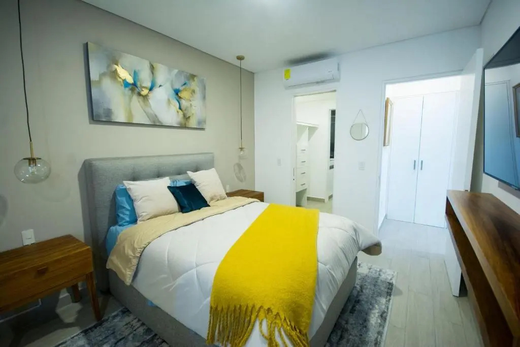 Real View Towers E105 by Casago