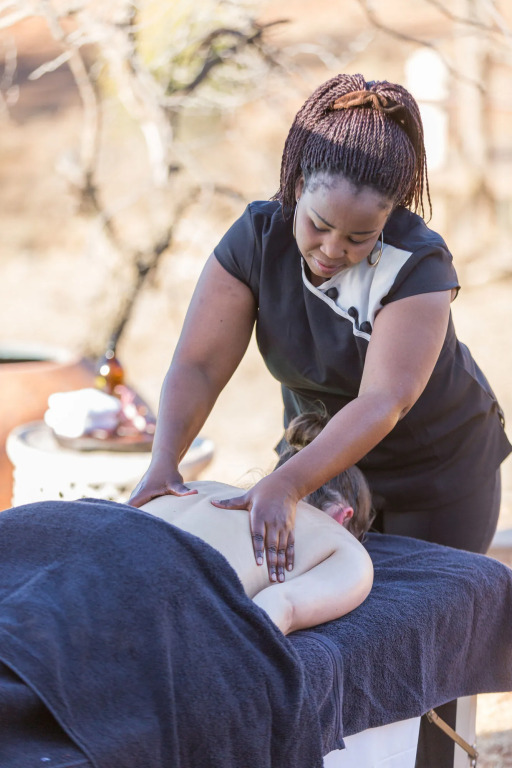 Royal Madikwe Game Lodge
