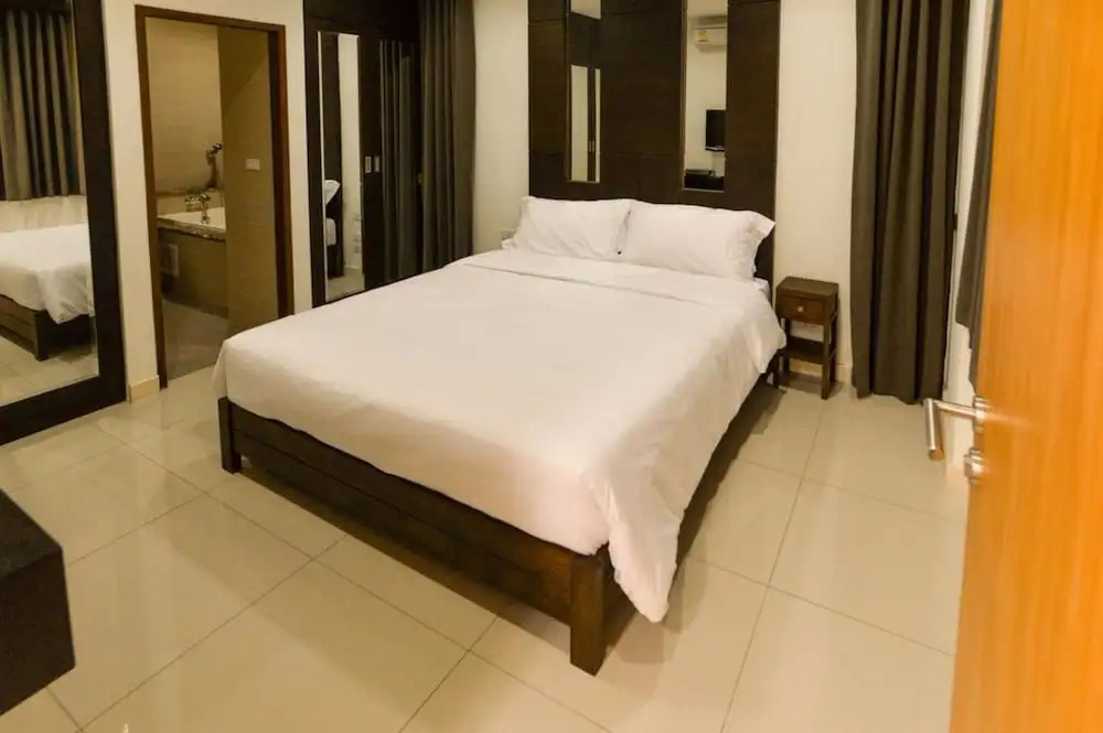 The Pad Silom Convent Serviced Apartment
