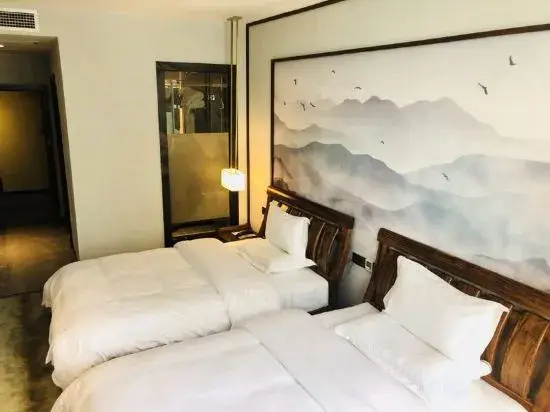 Yufeng Jade Hotel (Jianjiang Avenue Branch, Duyun City)