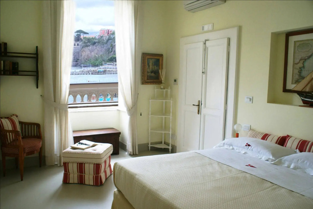 Yacht Club Capo Cervo Suites B&B