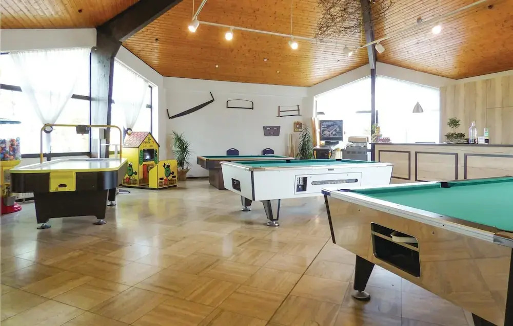 Lovely Home In Gerolstein With Wifi