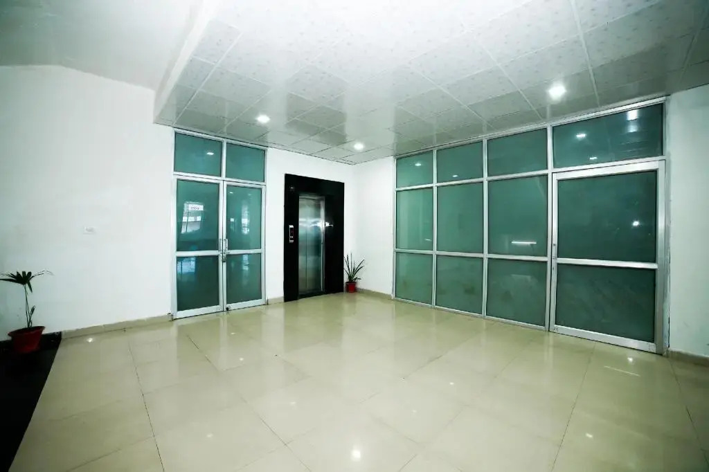 Hotel C P Palace by OYO Rooms