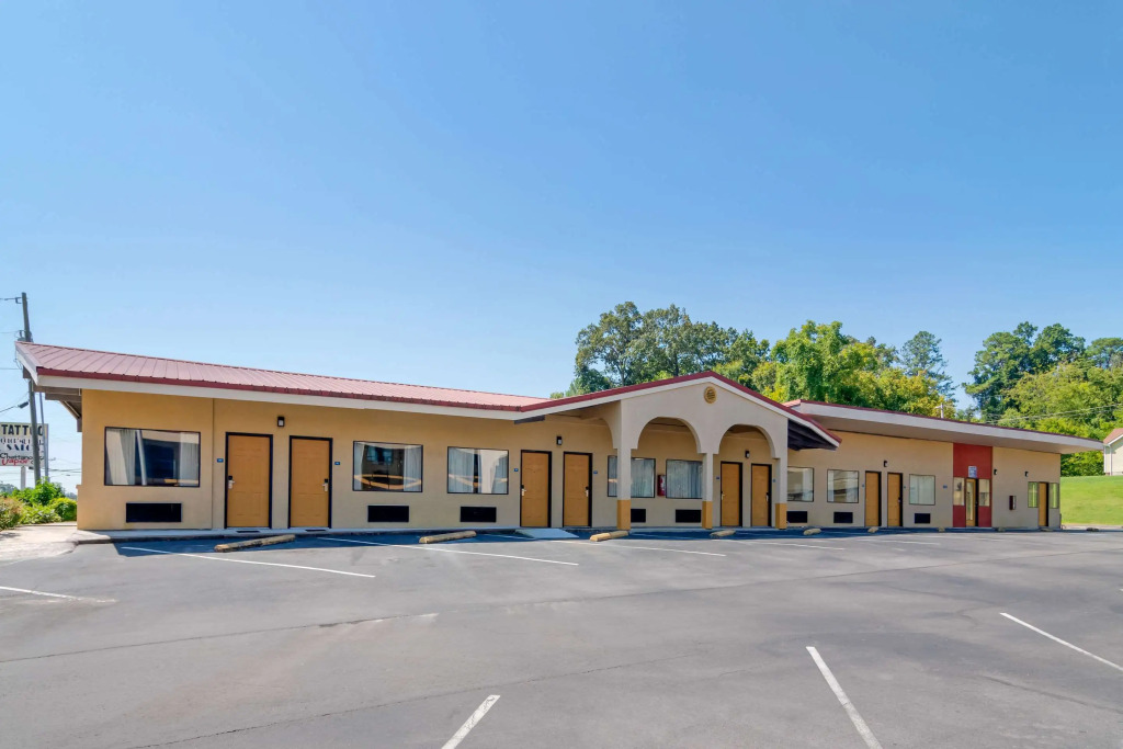 Econo Lodge Inn & Suites near Chickamauga Battlefield