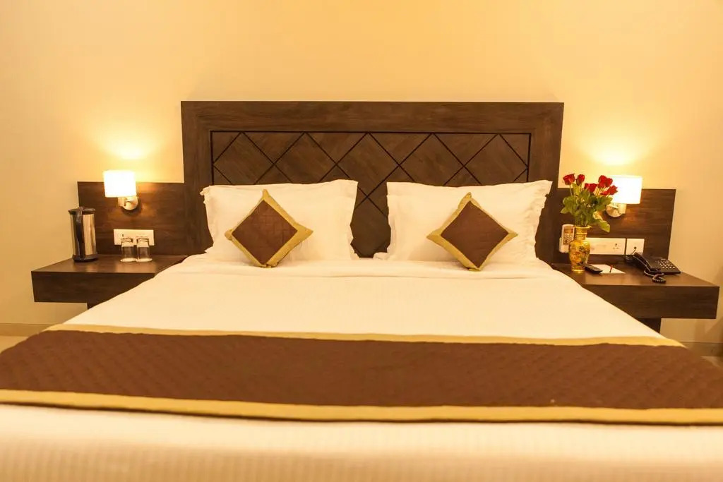 Hotel RG Inn